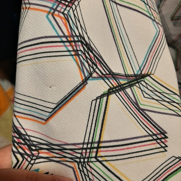 Volcom hoodie, size S, well love but lots of life left. - Picture 5 of 6